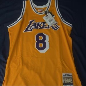 Men's Los Angeles Lakers Kobe Bryant Mitchell & Ness Gold 1996-97 Jersey